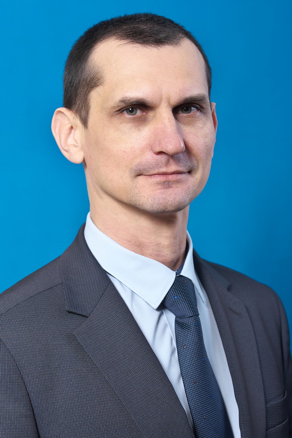 Дворянинов Алексей Петрович.
